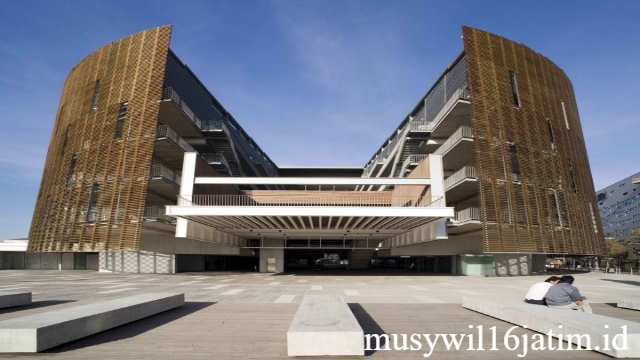 Universitas Pompeu Fabra: Pusat Inovasi Akademik